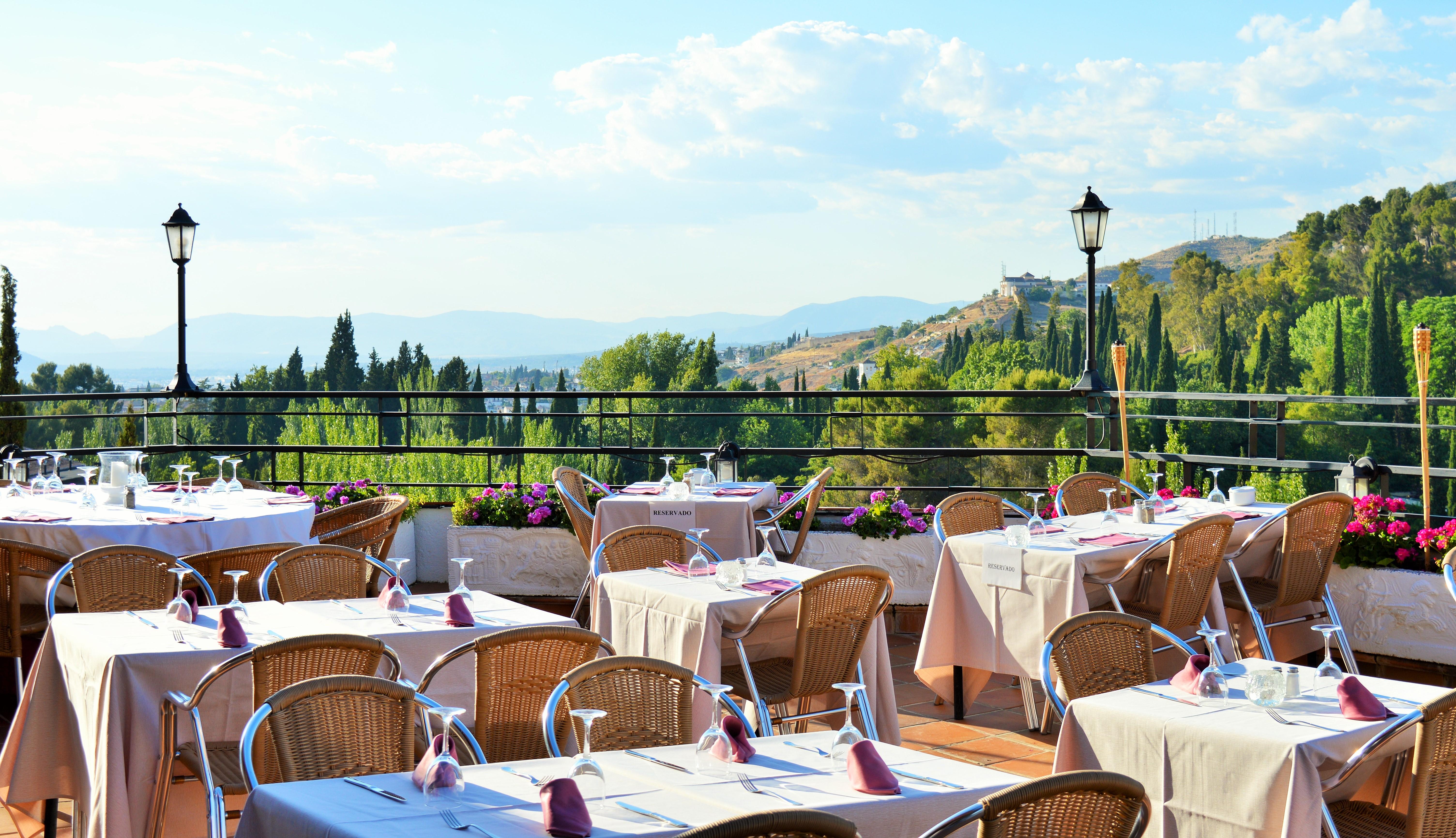 Porcel Alixares Hotel Granada Exterior photo