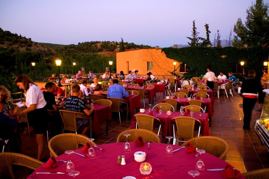 Porcel Alixares Hotel Granada Exterior photo