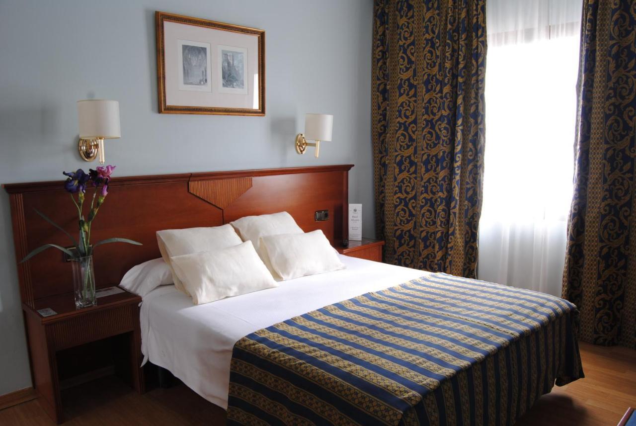 Porcel Alixares Hotel Granada Room photo